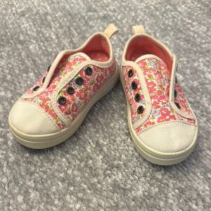 Zoe & Zac Floral Canvas Slip-On Kids Shoes size 6
